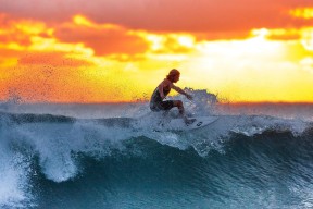 九游下载中心-科维托娃七战全胜，曼联挑战极限，统治力与韧劲的完美共振